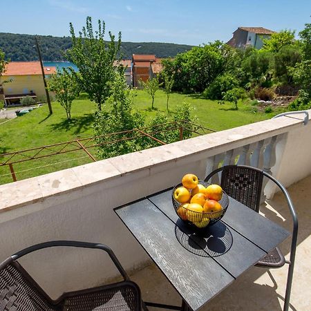 1 Bedroom Amazing Apartment In Кампор Экстерьер фото